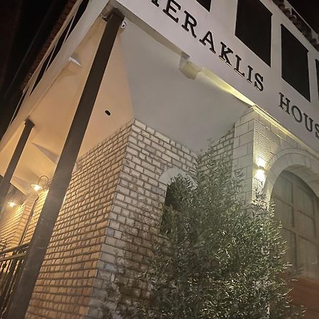 Heraklis Hotel Berat Eksteriør billede