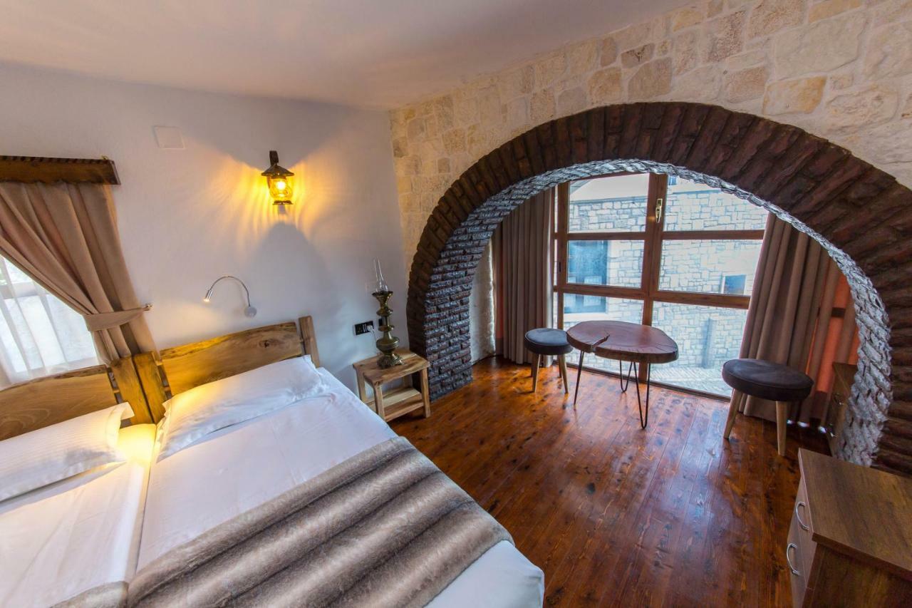Heraklis Hotel Berat Eksteriør billede