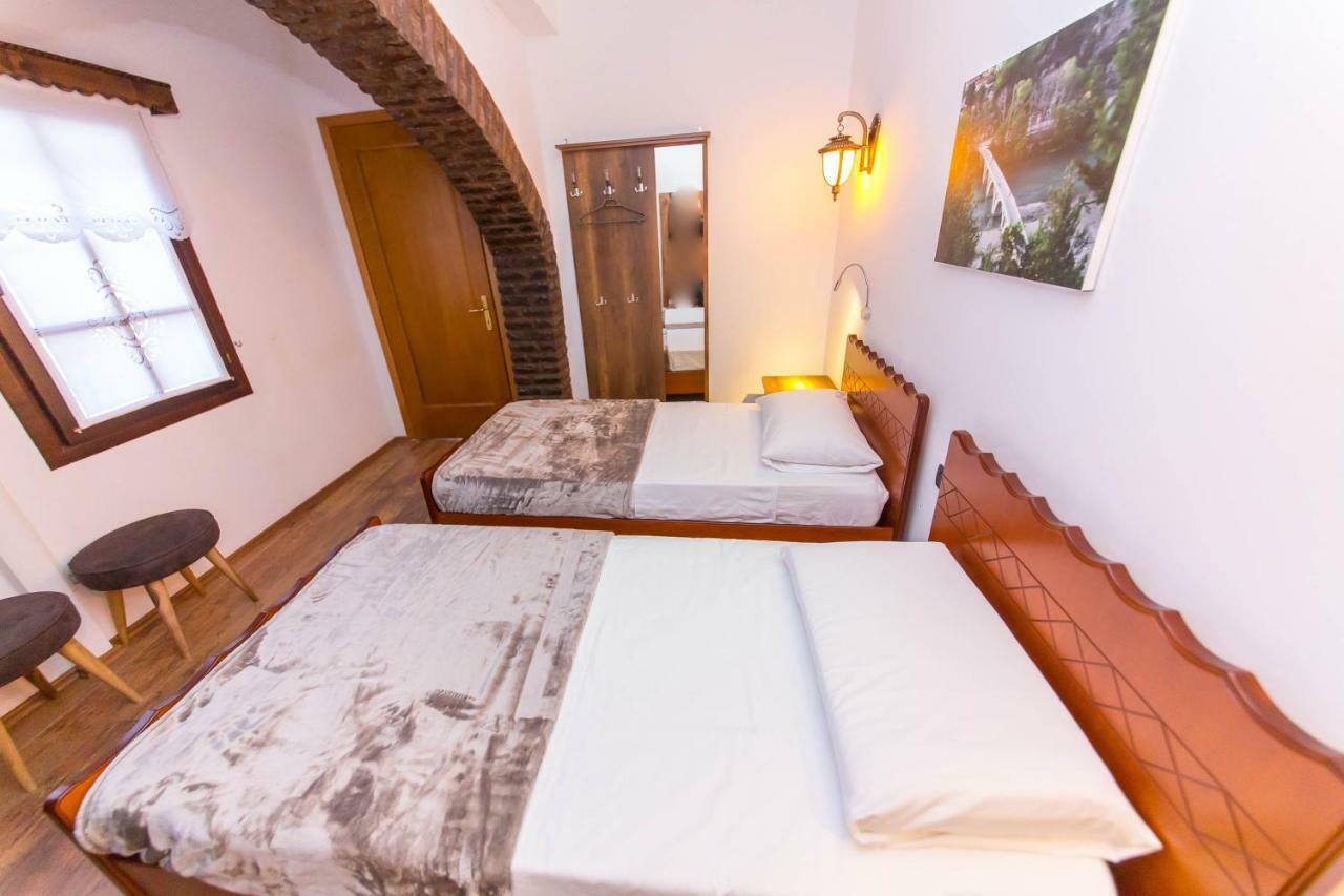 Heraklis Hotel Berat Eksteriør billede