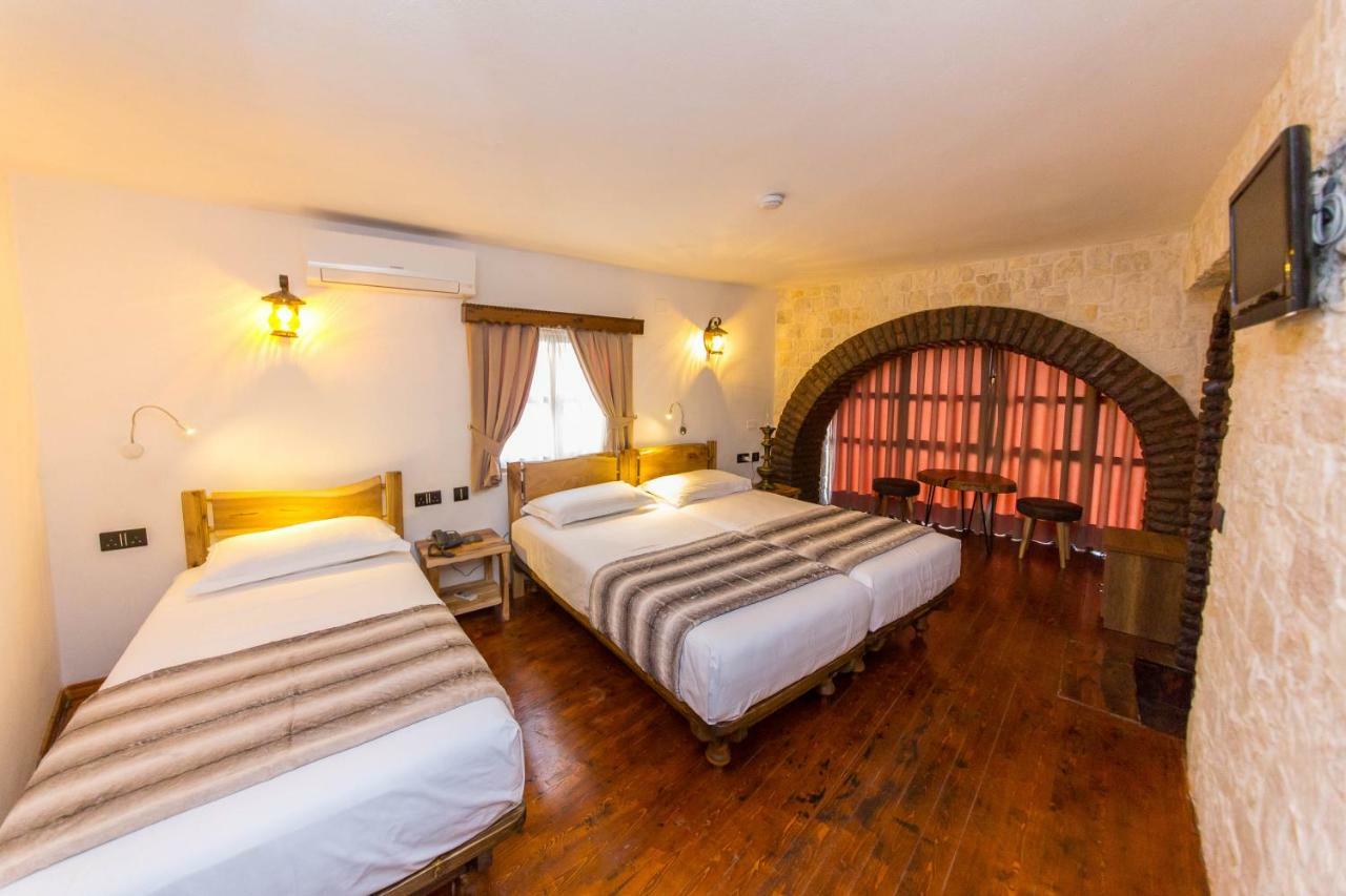 Heraklis Hotel Berat Eksteriør billede