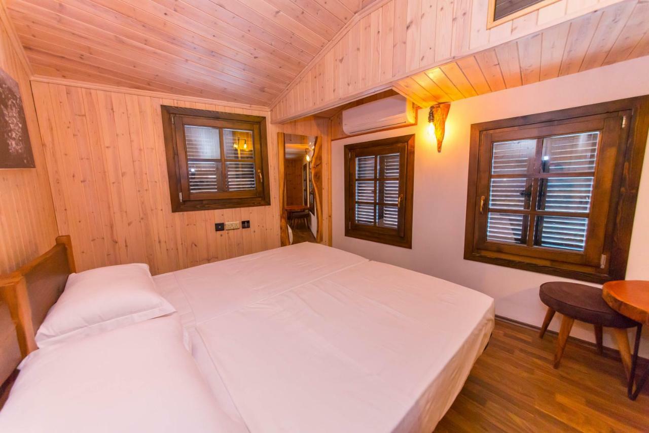 Heraklis Hotel Berat Eksteriør billede