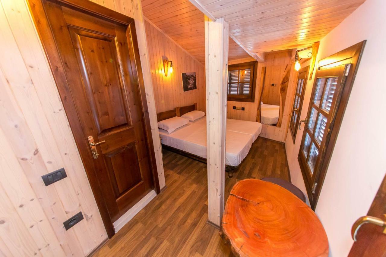 Heraklis Hotel Berat Eksteriør billede