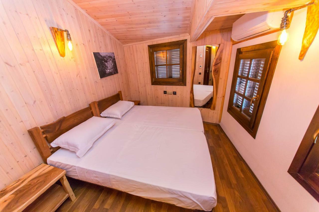 Heraklis Hotel Berat Eksteriør billede